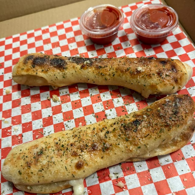 Pepperoni Rolls Pizza.